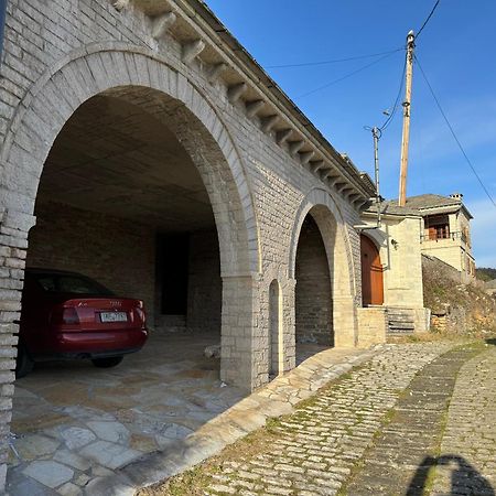 Βίτσα Πετρόκτιστο Αρχοντικό "Ιόλη" Με Θέα Ζαγόρι Villa Buitenkant foto