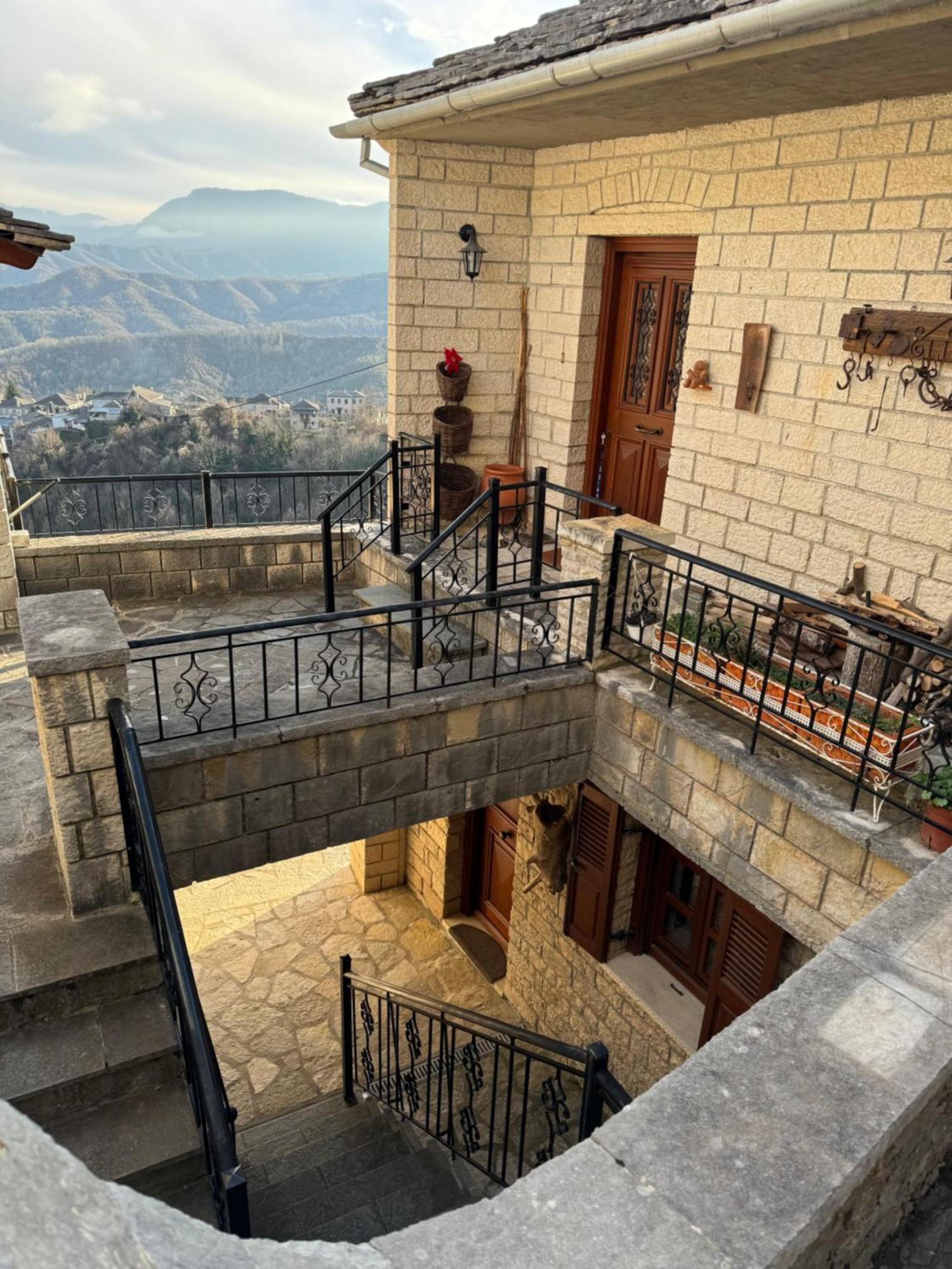 Βίτσα Πετρόκτιστο Αρχοντικό "Ιόλη" Με Θέα Ζαγόρι Villa Buitenkant foto