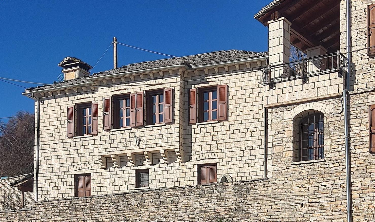 Βίτσα Πετρόκτιστο Αρχοντικό "Ιόλη" Με Θέα Ζαγόρι Villa Buitenkant foto
