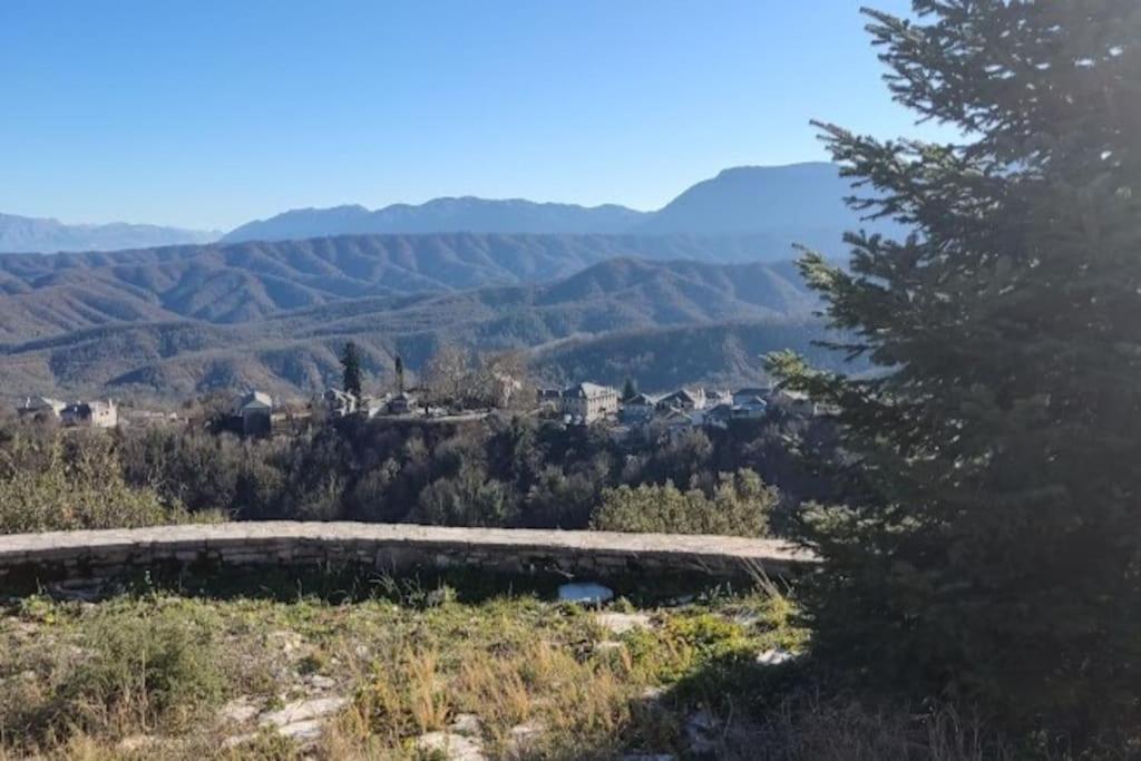 Βίτσα Πετρόκτιστο Αρχοντικό "Ιόλη" Με Θέα Ζαγόρι Villa Buitenkant foto